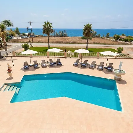 Sea Caves Villa *